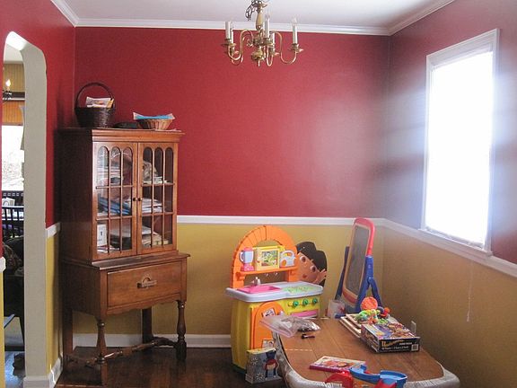 3rd image of 263 Cornwell Ave