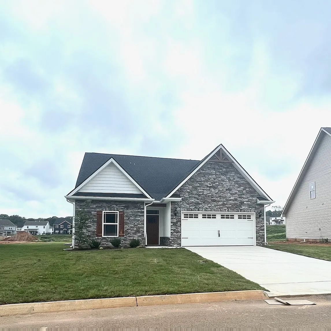 3 bed, 1750 sqft, $3,200 — Photo 4
