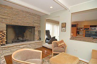 2nd image of 865 Mountain Dr