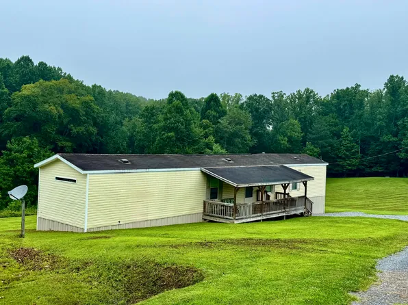 37 Champe Ln, Mount Lookout, WV 26678