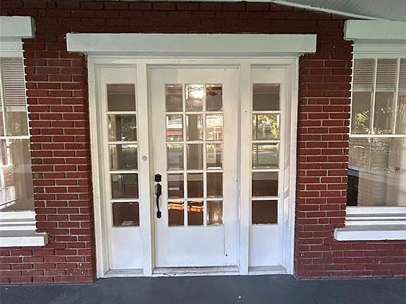 4th image of 650 E 5th Ave
