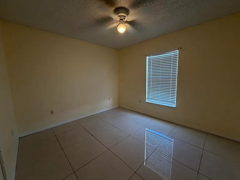 3802 SW Kocerik St — Photo 7