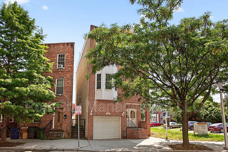 1st image of 1125 Race St