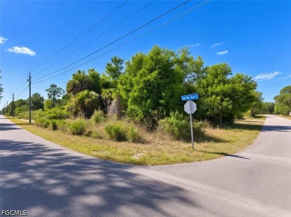 754 Aprile Ave S, Lehigh Acres, FL 33974
