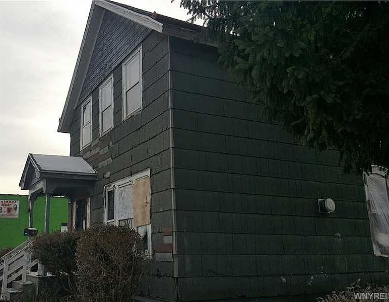 2nd image of 1530 Bailey Ave