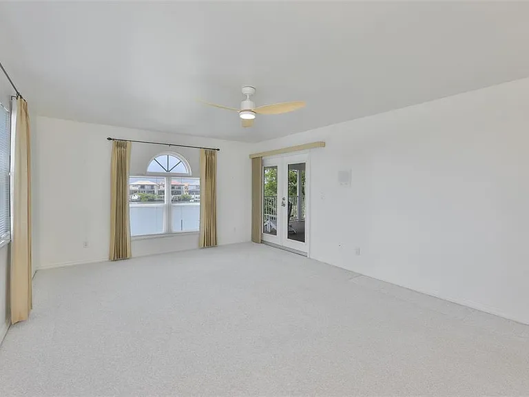 929 Symphony Isles Blvd — Photo 36