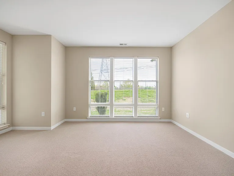2100 Haddonfield Rd — Photo 30