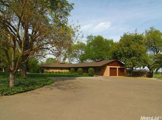 1260 Mitchell Rd, Modesto, CA 95351