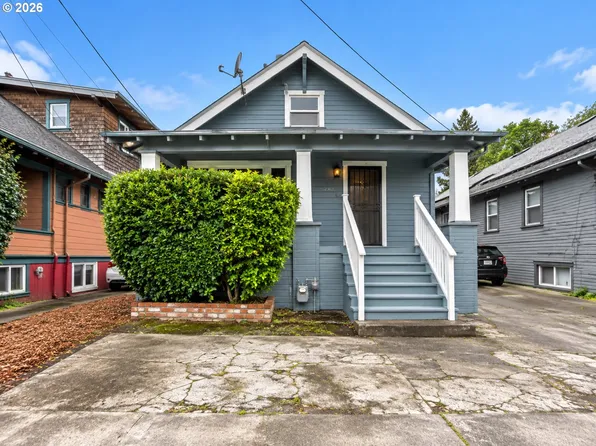 2145 SE Cesar E Chavez Blvd, Portland, OR 97214