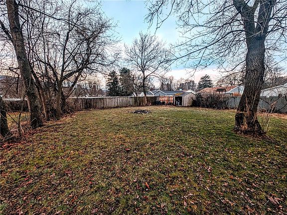 4th image of 87 Beartown Rd