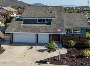 7310 Esfera St, Carlsbad, CA 92009