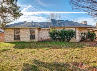 5710 Bramblewood Ct, Arlington, TX 76017