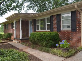 928 Claude Parks Rd, Murrayville, GA 30564