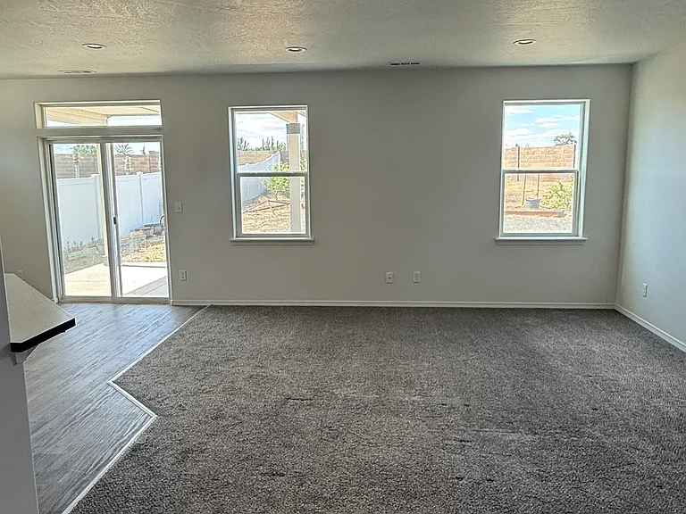 815 N Hooper Dr — Photo 5
