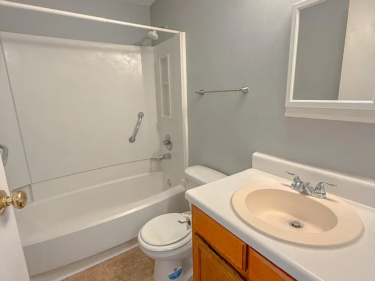 7718 Kelley Ct — Photo 10