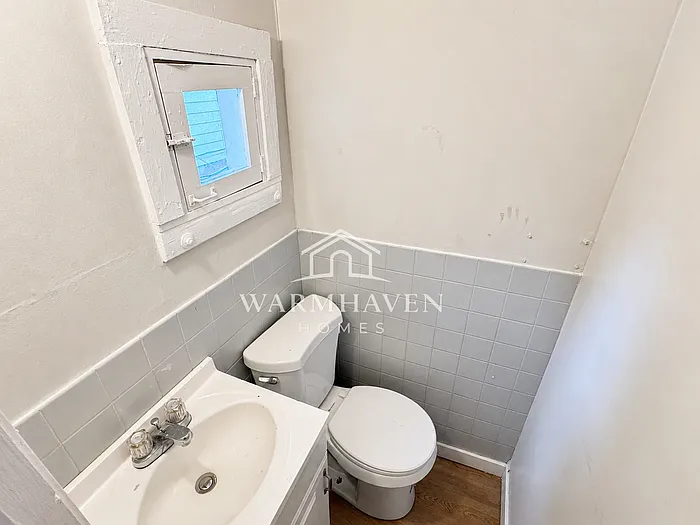 212 Gale St — Photo 10