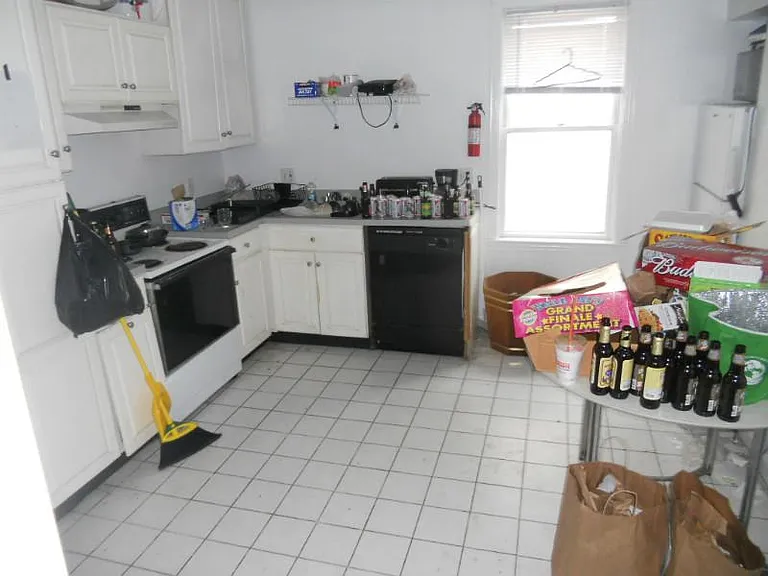 26 Haskell St #2 — Photo 11