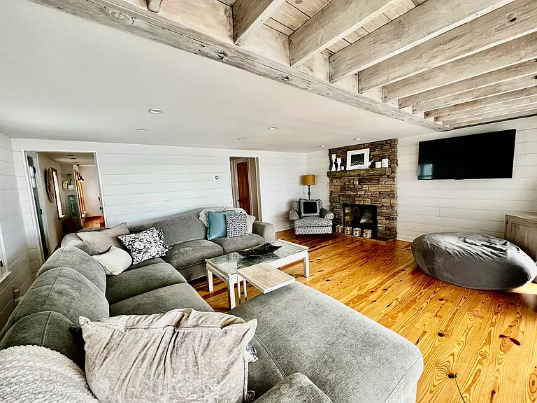 170 Cosey Beach Ave — Photo 28