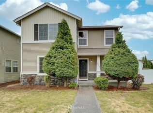 1819 Cadborough Ln, Dupont, WA 98327