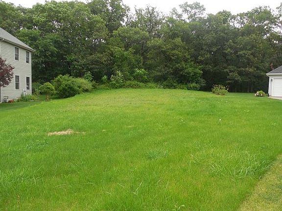 4th image of 9021 Darien Woods Ct