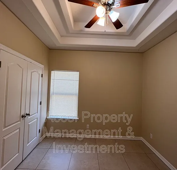 2506 E Garfield Ave #1 — Photo 10