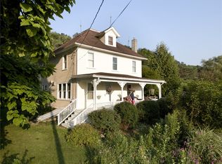 7368 Rhine St, Naples, NY 14512