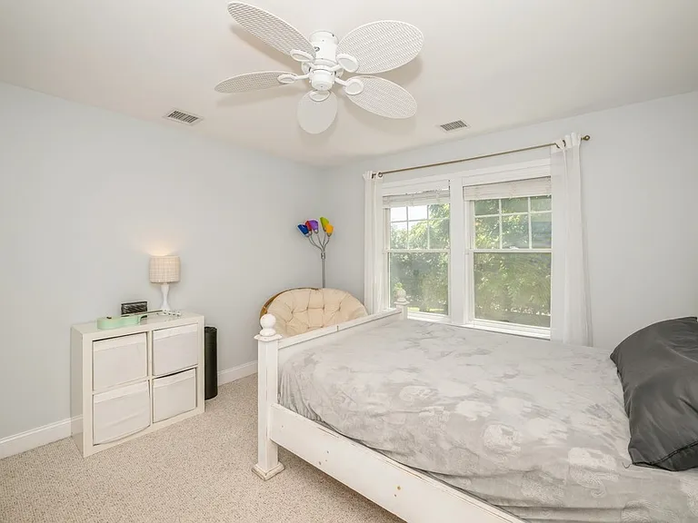 27 Lamb Ave — Photo 22