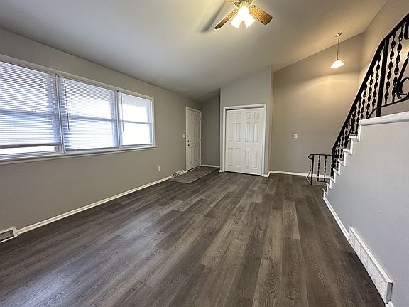 3rd image of 4208 Middlebury Ave #1