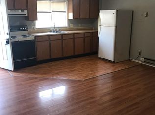 606 High St APT A, Fairport Harbor, OH 44077