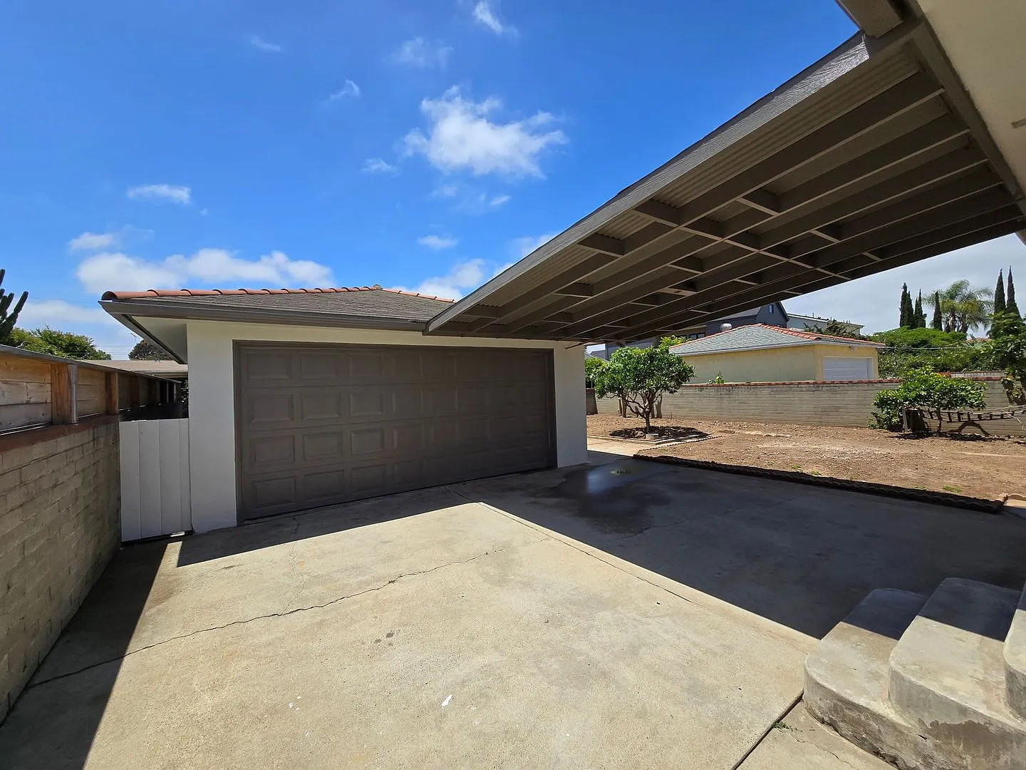 Fully renovated 4 bed 2 bath! — Photo 4