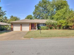 6519 E 58th St, Tulsa, OK 74145