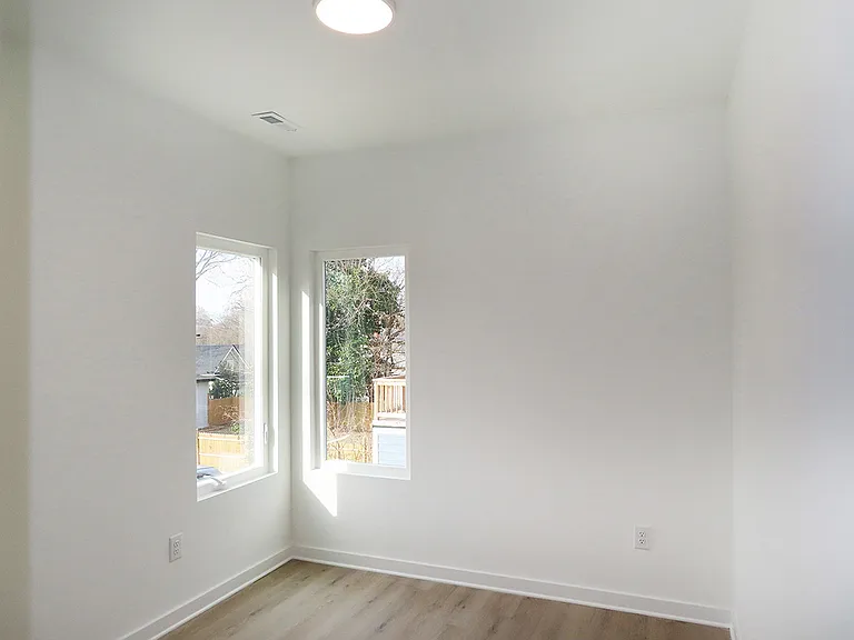 112 N Guthrie Ave #A — Photo 14