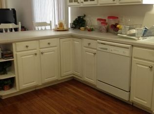 1 Nevis Dr, Egg Harbor Township, NJ 08234