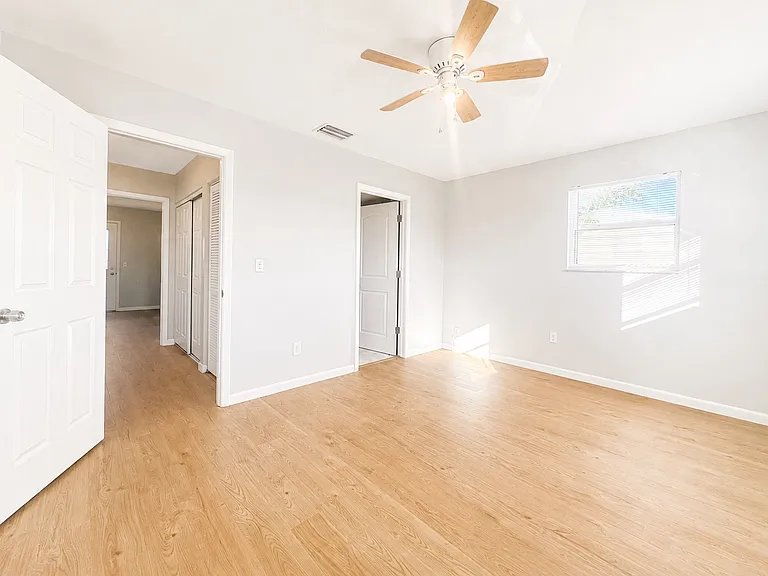1713 Azalea Ct #C — Photo 14