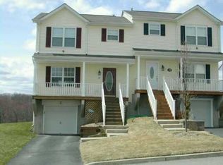 27 Alicia Ln, Warwick, NY 10990