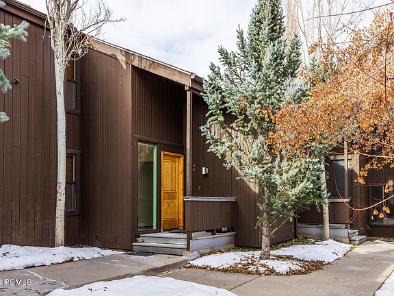 2nd image of 1500 Three Kings Dr #39