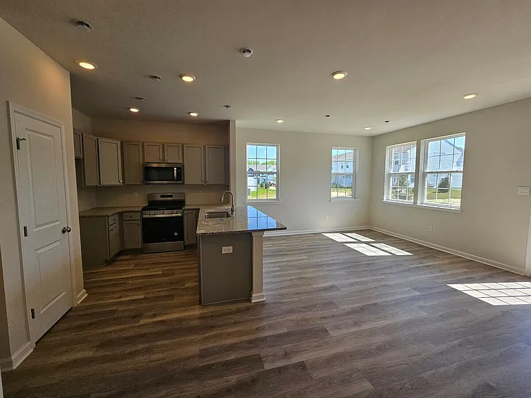44 Elliot Ln — Photo 23