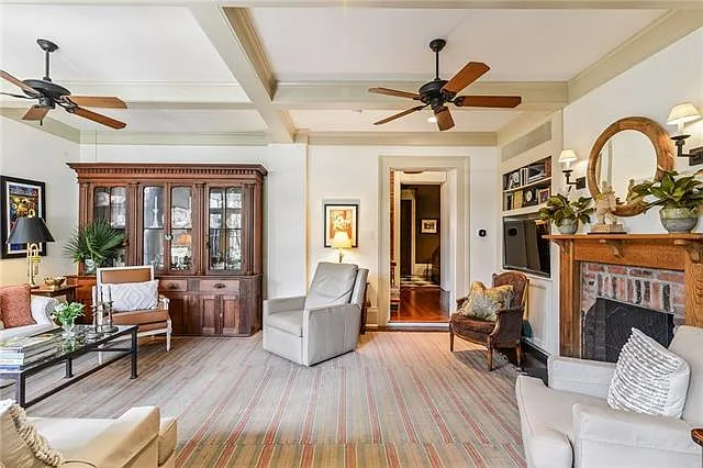 1404 Prytania St #E1 — Photo 6