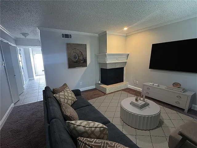 932 Asheville Dr — Photo 4