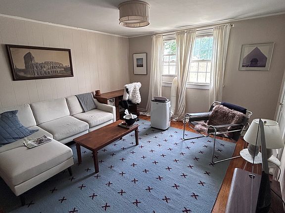 3rd image of 23 Fairfield Ave APT 3