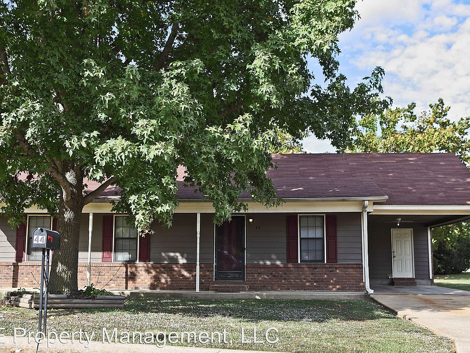 1st image of 44 Laurel Ln