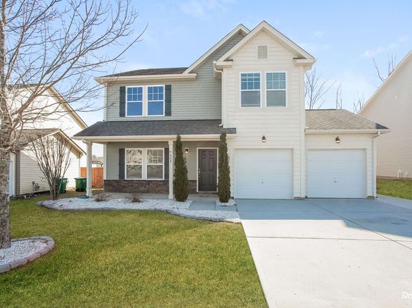 808 Georgia Oak Ln
