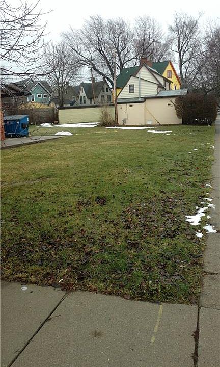 2nd image of 53 17th St