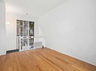 221 E 89th St APT 2A, New York, NY 10128
