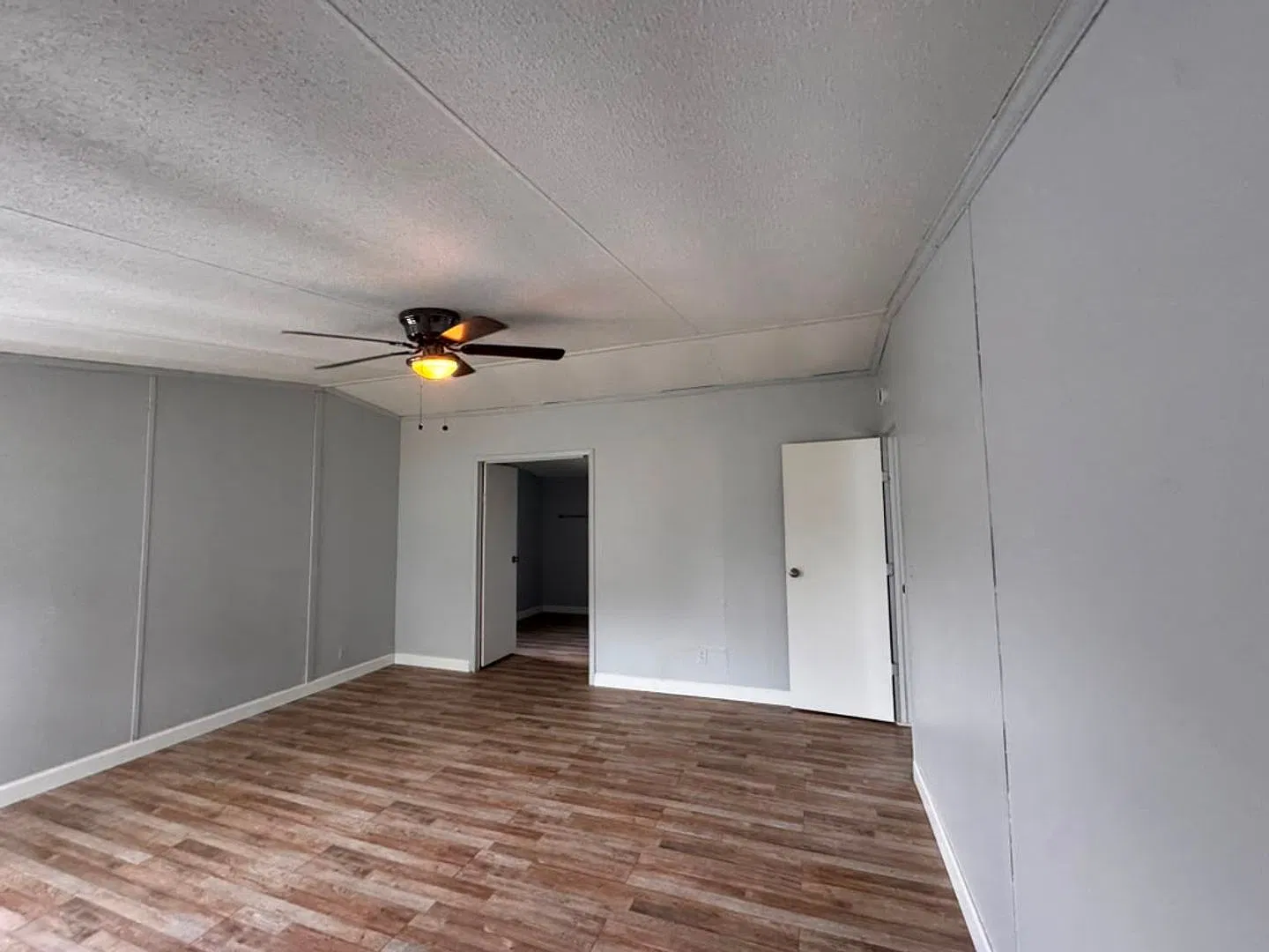 Spacious 4-Bedroom Home in Baytown, TX! — Photo 4