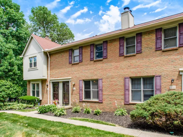 5285 Berrywood Dr, Columbus, OH 43220