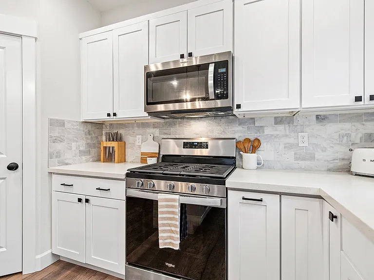 10104 Dakota Way — Photo 15