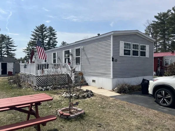 19 Ashleigh Ln #Al19, Standish, ME 04084
