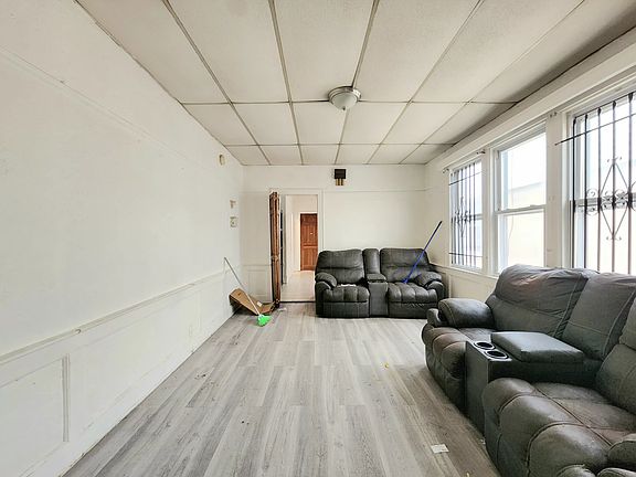 2nd image of 10437 116th St