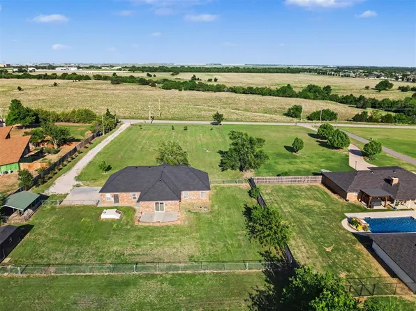 8609 S Rockwell Ave, Oklahoma City, OK 73169
